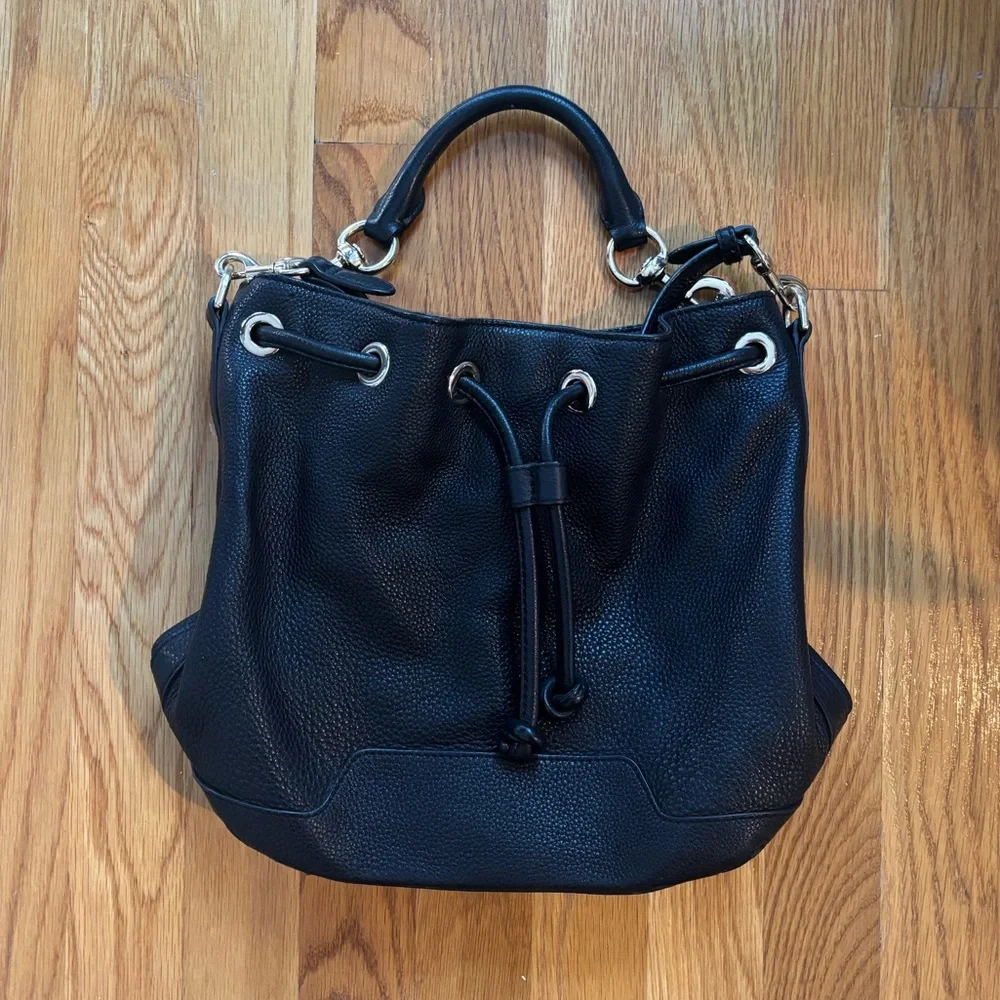 Rebecca Minkoff Black Leather Fiona Bucket Bag - Picture 1 of 9